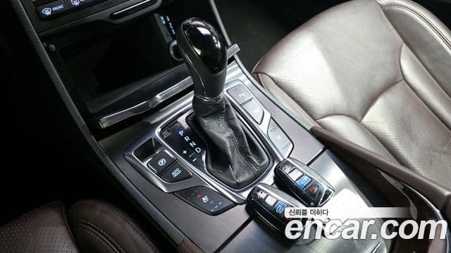 Hyundai Grandeur HG гибрид Premium, 2015 9