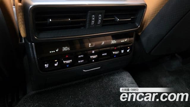 Lexus LX 4세대 Luxury, 2025 17