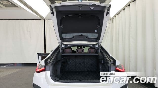 BMW i4 eDrive40 M Sport Pro, 2023 20