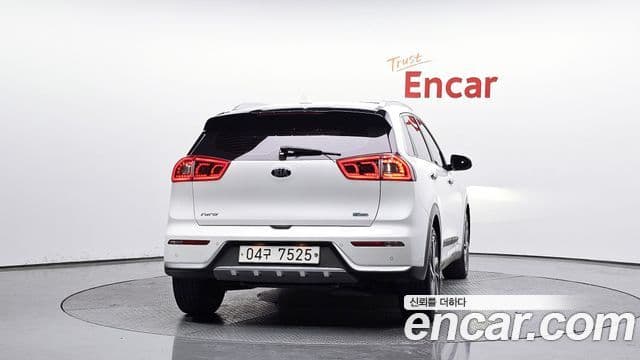 Kia Niro Noblesse, 2018 4