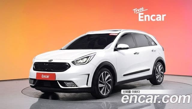 Kia Niro Noblesse, 2018 1