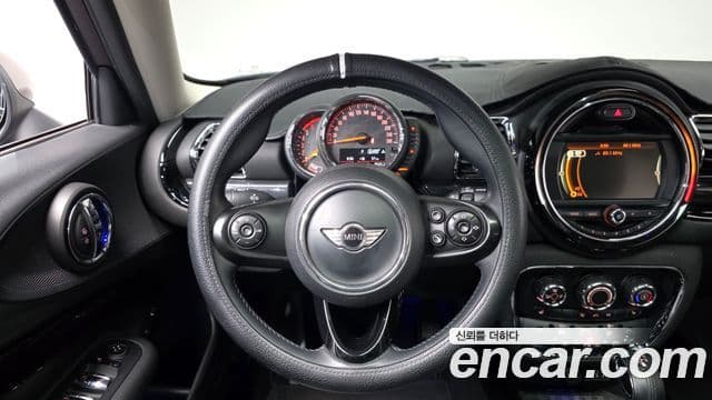 Mini Cooper D 클럽맨 2세대, 2017 13