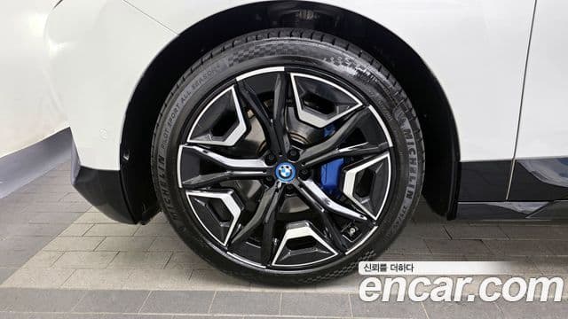 BMW iX xDrive50 Sport Plus, 2022 все фото
