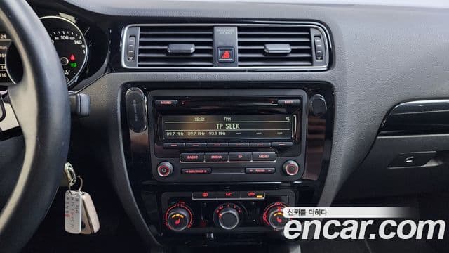 Volkswagen New Jetta 6세대, 2015 15