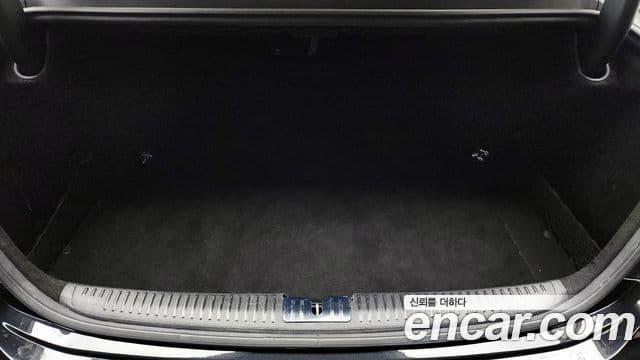 Genesis G90 Luxury, 2019 20