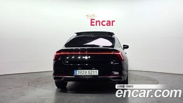 Kia K8 Signature, 2023 4