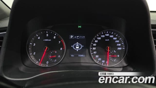 Hyundai Avante AD Extreme Selection, 2017 8