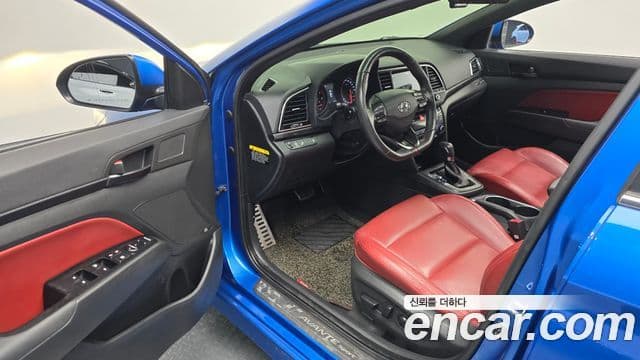 Hyundai Avante AD Extreme Selection, 2017 11