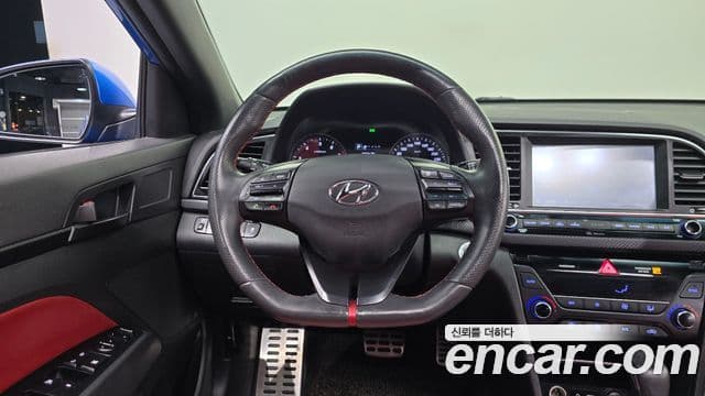 Hyundai Avante AD Extreme Selection, 2017 13