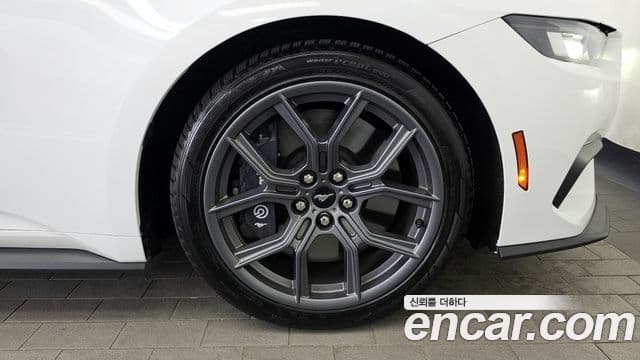 Ford Mustang 7세대 2.3 EcoBoost Premium купе, 2024 все фото