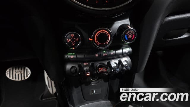 Mini Cooper 3세대, 2023 17