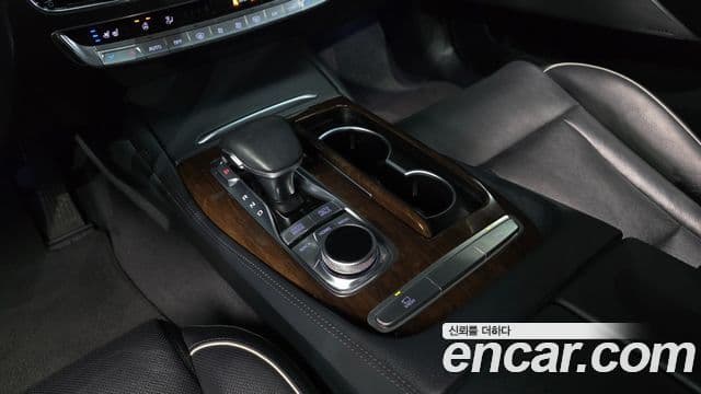 Kia The / новый K9, 2019 9