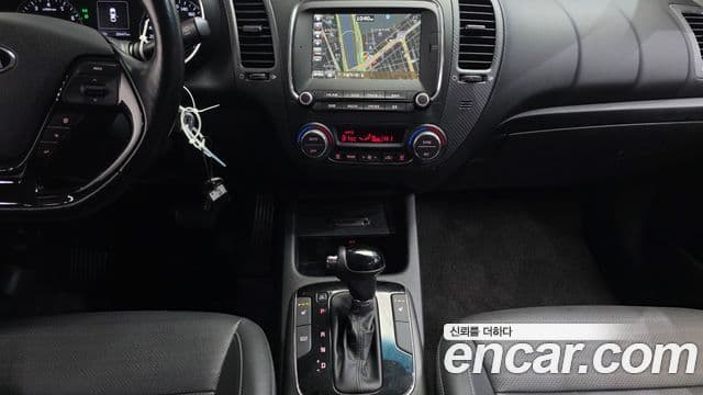 Kia The / новый New K3 Trendy, 2016 15