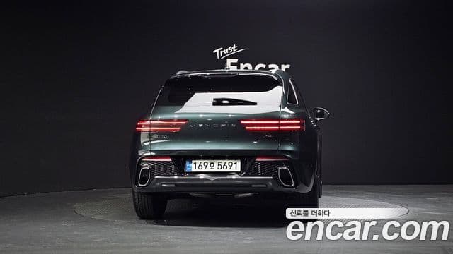Genesis GV70, 2022 4
