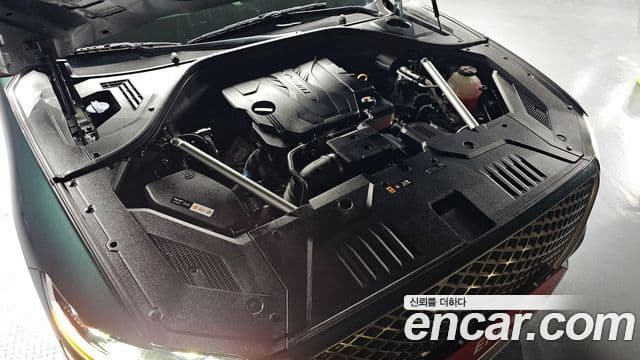 Genesis GV70, 2022 6