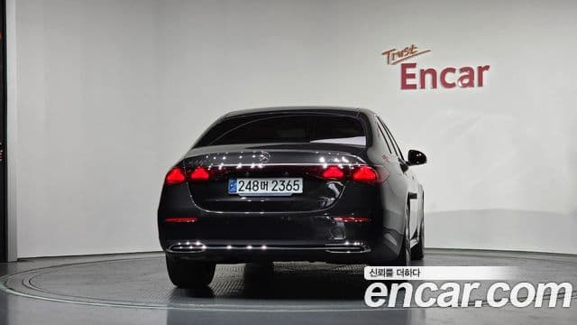 Mercedes-Benz E-класс W214 Exclusive, 2024 4