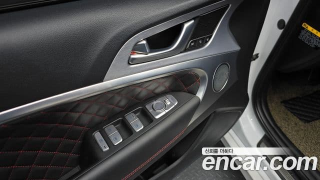 Genesis G70 Sport пакет, 2019 17