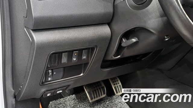 Renault Korea(Samsung) The / новый New QM6 2.0 LPe RE Signature 2WD, 2020 16