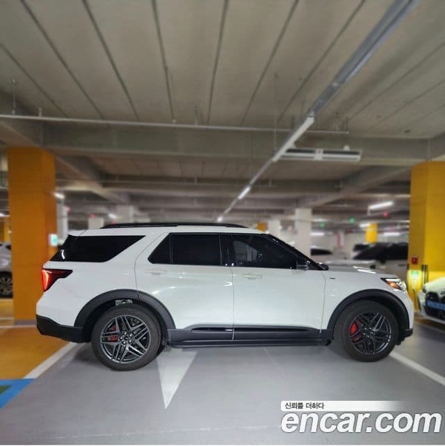 Ford Explorer 6세대 2.3 ST-Line 4WD, 2025 все фото