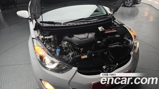 Hyundai Avante MD M16 GDI Avenue, 2013 6