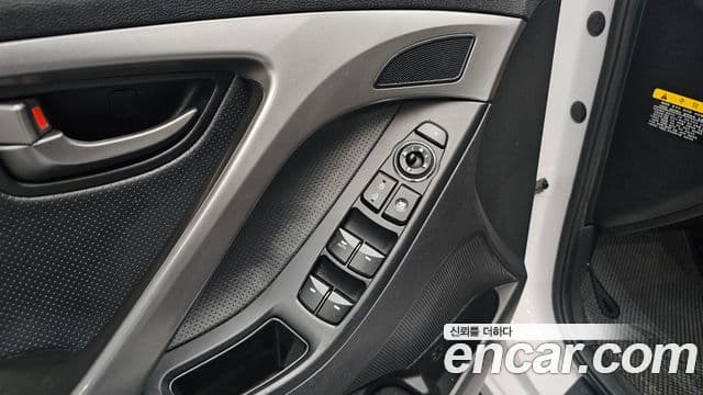 Hyundai Avante MD M16 GDI Avenue, 2013 17