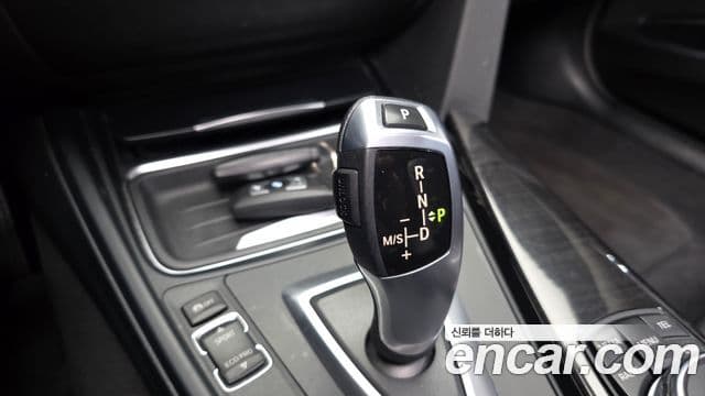 BMW 3시리즈 (F30), 2015 9