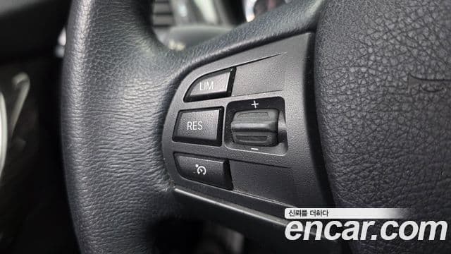 BMW 3시리즈 (F30), 2015 19