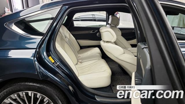 Genesis electrified G80 (RG3) e-AWD, 2022 12