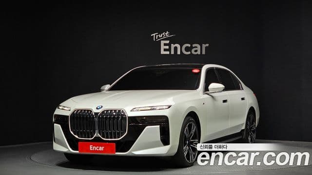 BMW i7 (G70) xDrive 60 M Sport, 2023 1