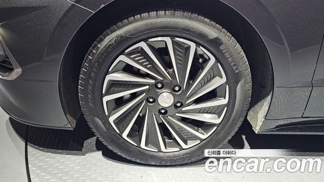 Hyundai Sonata гибрид (DN8) Family, 2020 все фото