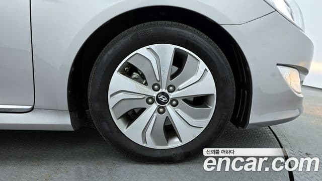 Hyundai Sonata гибрид Premium, 2014 все фото