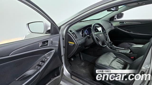 Hyundai Sonata гибрид Premium, 2014 10
