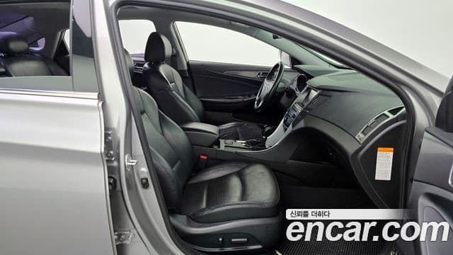 Hyundai Sonata гибрид Premium, 2014 11