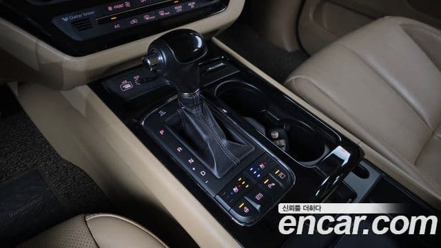 Kia All New Carnival Noblesse, 2016 9