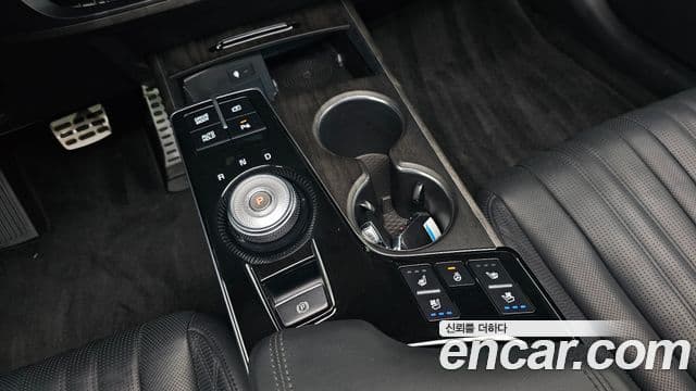 Kia K8 гибрид Signature, 2022 9