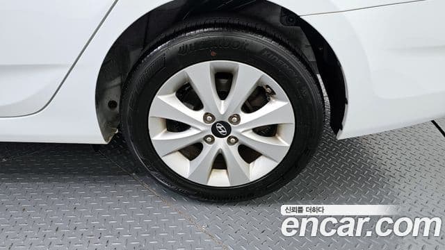 Hyundai Accent(новый кузов / новое поколение) Modern, 2015 все фото