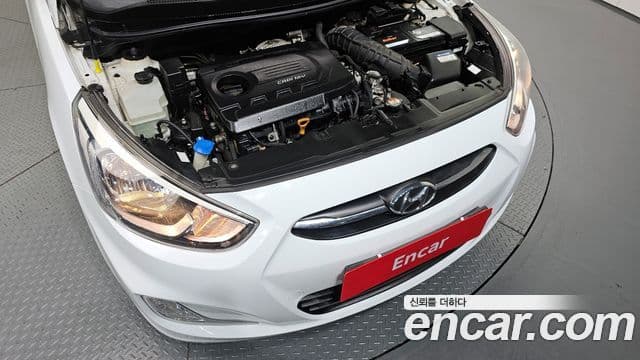 Hyundai Accent(новый кузов / новое поколение) Modern, 2015 6