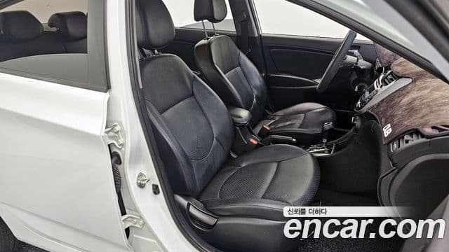 Hyundai Accent(новый кузов / новое поколение) Modern, 2015 10