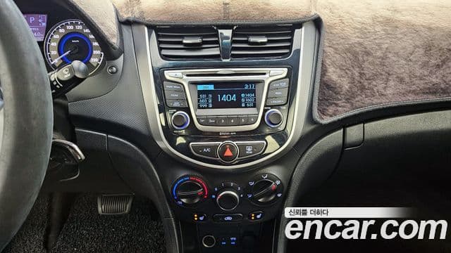 Hyundai Accent(новый кузов / новое поколение) Modern, 2015 16