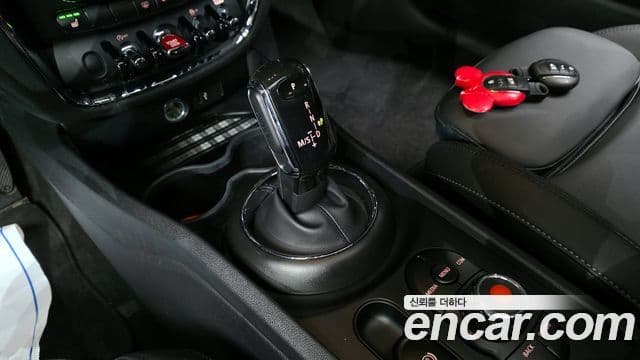 Mini Cooper 클럽맨 2세대, 2020 9