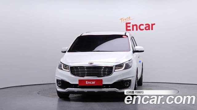 Kia All New Carnival Luxury, 2015 3