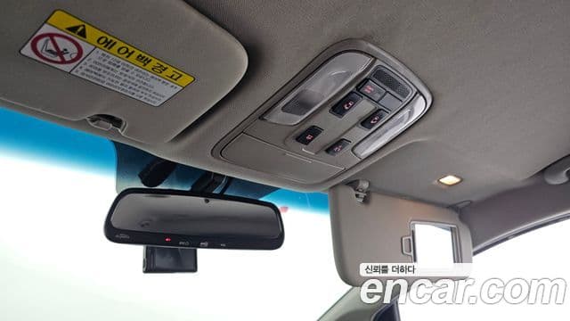 Kia All New Carnival Luxury, 2015 17