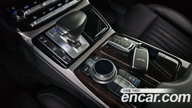 Genesis EQ900 Luxury, 2016 9