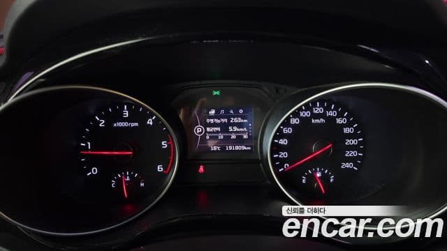 Kia All New Carnival Prestige, 2015 8