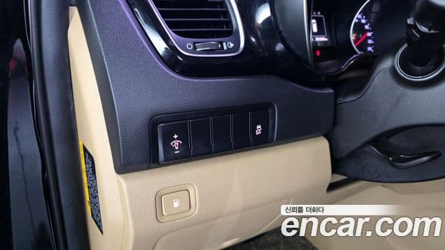 Kia All New Carnival Prestige, 2015 17