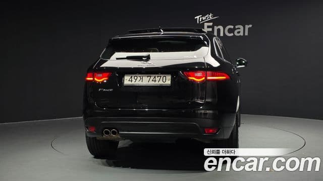 Jaguar F-PACE Prestige, 2018 4