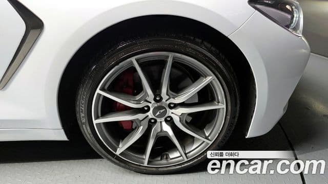 Genesis G70 Supreme, 2018 все фото