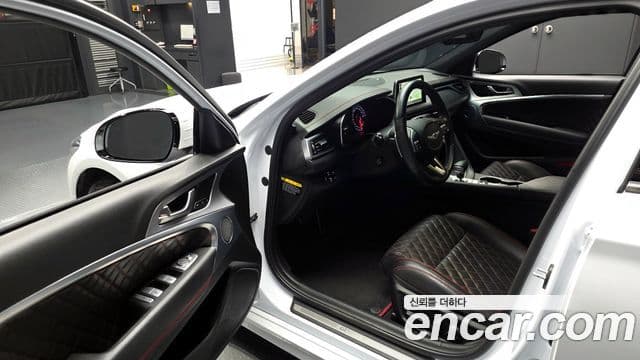 Genesis G70 Supreme, 2018 10