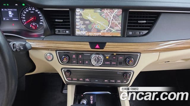 Kia All New K7 Noblesse, 2016 15