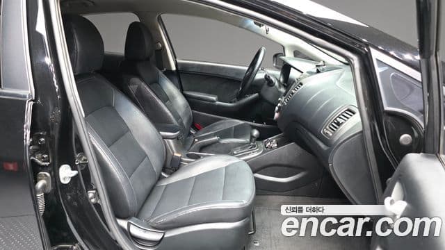 Kia K3 Trendy, 2013 11